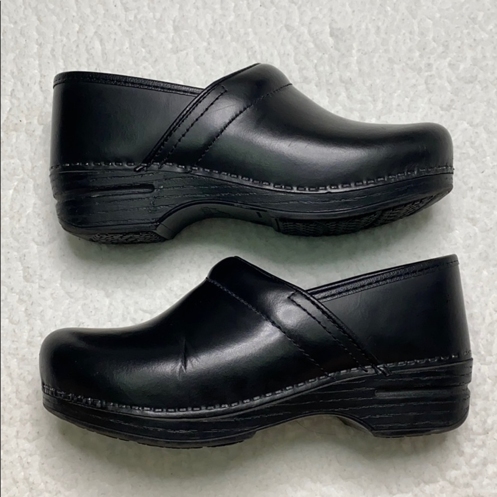 Black Dansko Clogs Size 38/8 - Picture 8 of 9